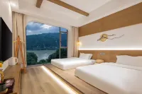 Yichang Pusu Shiguang Homestay Hotels in Xiling Happy Valley/Three Gorges Tribe Scenic Spot