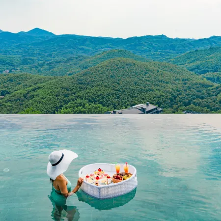 WYNDHAM GRAND PLAZA ROYALE HOT SPRINGS RESORT LIYANG
