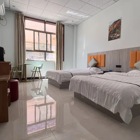 Huixian Wufu Business Hotel