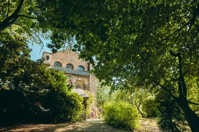 Les Suites de l'Ile Barbe Hôtels à : Caluire-et-Cuire