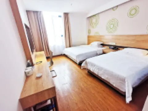 GreenTree Inn Express Hotel (Lianjiang Jiuzhoujiang Avenue North Branch)