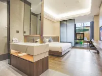 Dali Baiquanwan Hot Spring Hotel Hotels in Eryuan