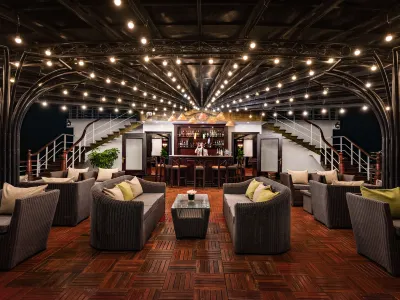 Erina Cruise by Hag Hotel di 
