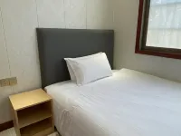 Sunshine Hotel