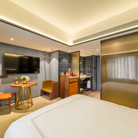Donghu Collection Hotel
