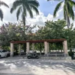 Baoting Sandao Yujing Rainforest Business Hotel