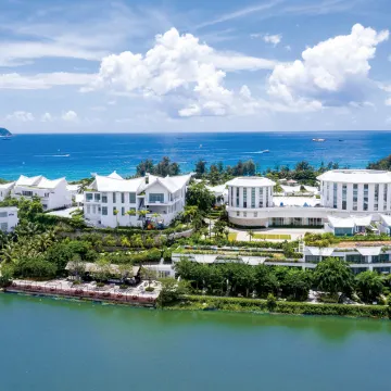 Palace Resort Yalong Bay Sanya Отели рядом со станцией Yalongwan Railway Station