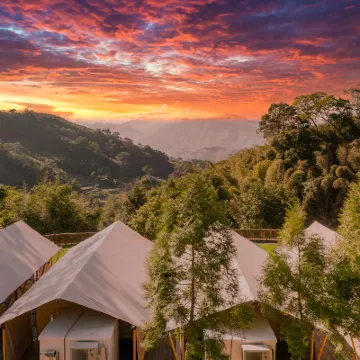 Grow Tree Glamping Hotels near Taiya Museum