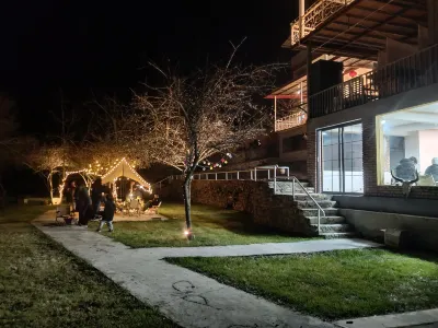 Shiyishanju Guesthouse Hotels near Qiaoqi Village