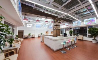 Dali Jingui Hotel (Ancient City Center Branch)