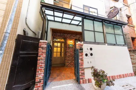 EZSTAY  Yancheng Branch Отели рядом с достопримечательностью «Qijin Lighthouse»