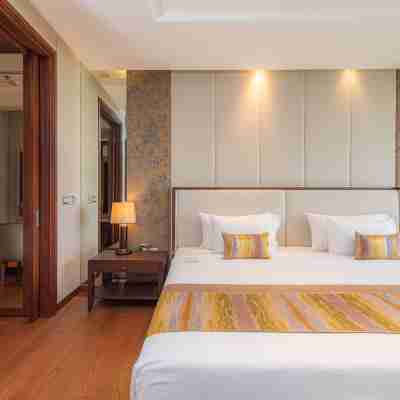 Summit Windmill Golf Suite Hotel at Suvarnabhumi Rooms