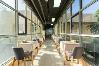 Southeast Bay Hotel