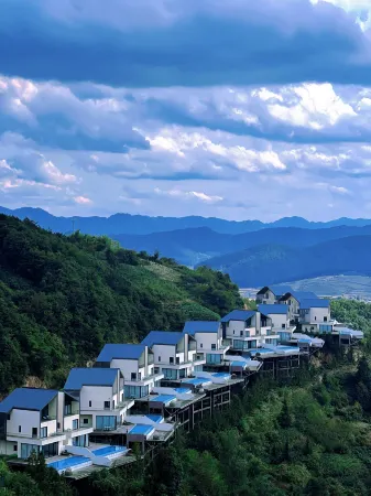 La Villa by La Montagne