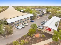 Nightcap at Roxby Downs - parking