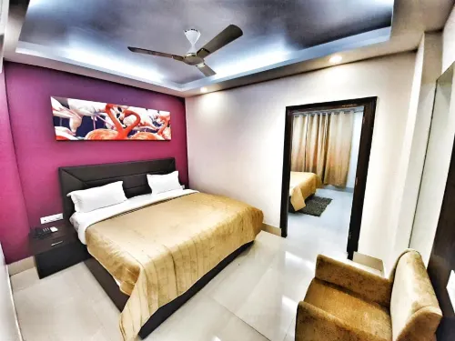Hotel Aerocity Purple Orchid