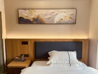 Jindu Hotel Hotele w: Bachu