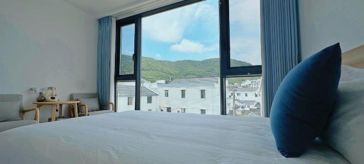 Heartway Coastline · White Impression Luxury Designer Parent Child Sea View Resort Art Stay Hotels in Daishan County