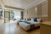 Ningguo Towards the Water Tourist Hotel