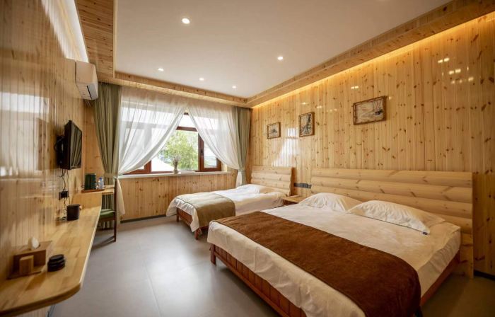 Erguna yurt tour Duoduo Inn