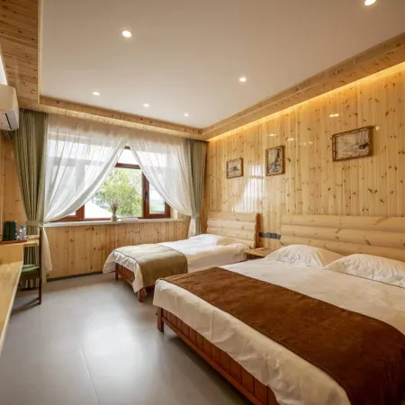 Erguna yurt tour Duoduo Inn