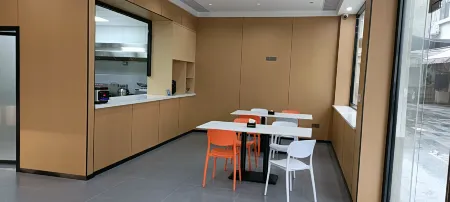 Tinglangyu River View Hotel