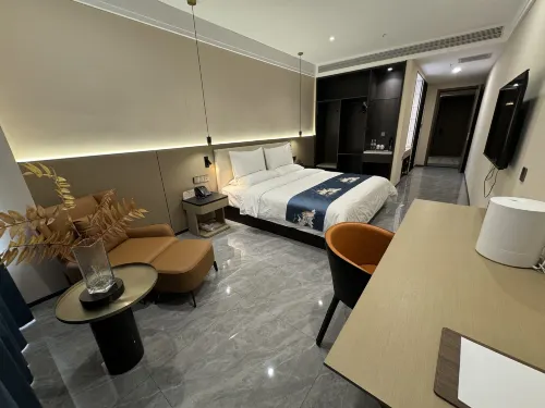 Tongxin Business Homestay