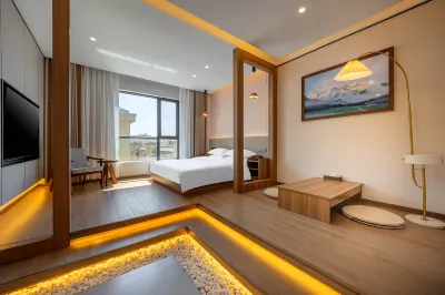 YiNing TaoGu Holiday Hotel Hotels near Yi Li He Da Qiao