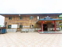 Queen's Mountain Oxygen Heart Valley Mountain Resort Hotels in Lianshan