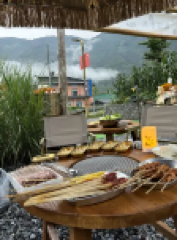 Dengfeng Courtyard Homestay (Mianzhu Qingping Yingfeigu)