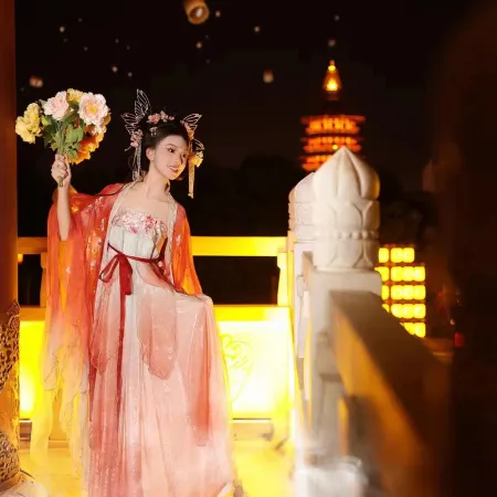 Zhuying Wanghe Garden Hotel (Luoyang Luoyi Ancient City Li Jing Gate Cross Street Branch)