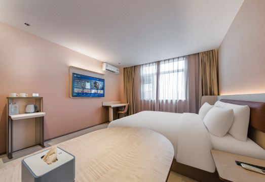 HanTing 호텔 젠핑로 지점의 깔끔한 욕실