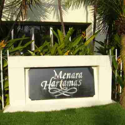 Mount Austin Muji Style 4 pax Deluxe Room Hotel Exterior
