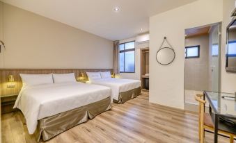 5. Hotel G..