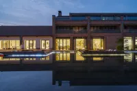 PEARL RIVER HOUSE Các khách sạn gần Shanghai Qingpu Administration College
