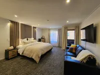 St James Apartments Hotels in Queenstown