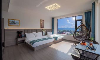 Shanjing Snow Mountain Scenic Resort Hotel