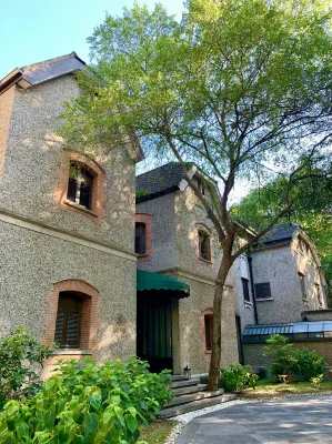 上海隱居繁華武康路公館 上海工程技術大學-體育館附近的飯店