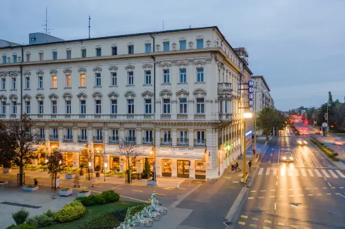 Danubius Hotel Raba Hotels in Toltestava