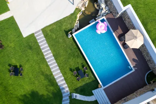 Anji Yitong·YiTong Parent-child Light Luxury Designed Vacation Boutique Homestay. - Jacuzzi