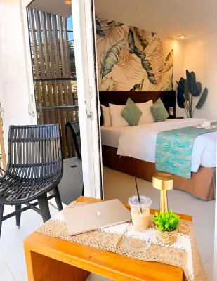 Jony's Boutique Hotel Hotel di Stasiun Feri 1