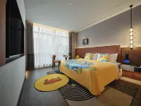 Liu Liu Hotel(Taiyuan South Railway & WUSU airport Station) - Balcony
