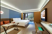 桔子飯店（甘孜瀘定橋店）