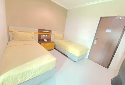 Makati Hotel Cibitung Hotels in Cibitung