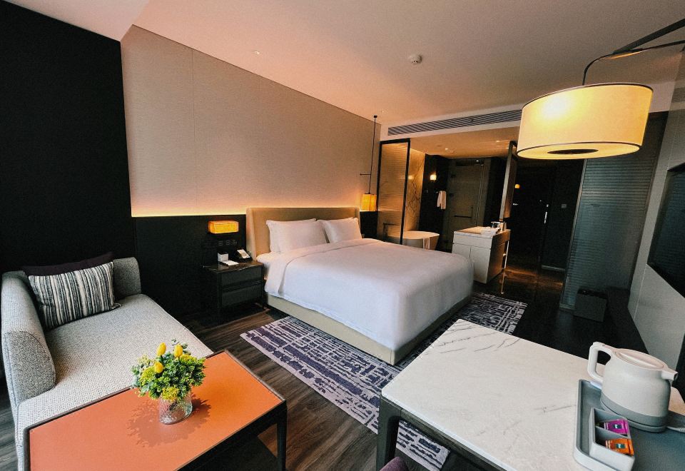 2. 웨이난 귀빈루 ..