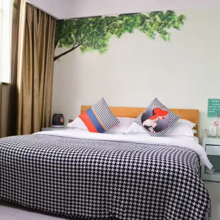 Lichuan Green Orange Hotel (Railway Station Branch)