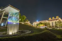 Yulin Shiguang Pan Garden Hotel (Chongqing Liangjiang New Area Longxing) Hotels near Chongqing Longxing Football Stadium