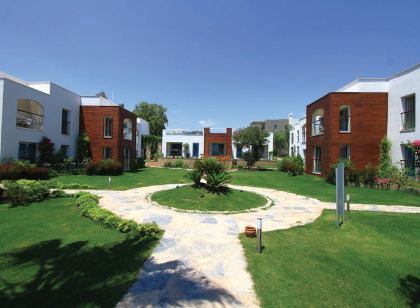 COSTA LUVİ HOTEL