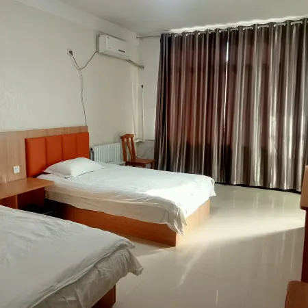 Chengwu Hongqi Business Hotel