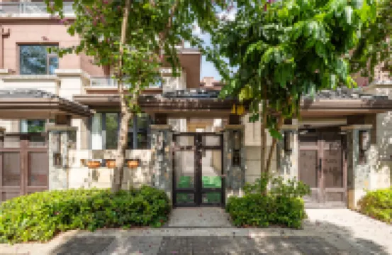 Floral Hotel·Yuntop Hotel (Sanya Haitang Bay Nantian Hot Spring Resort) Hotels in Sanya